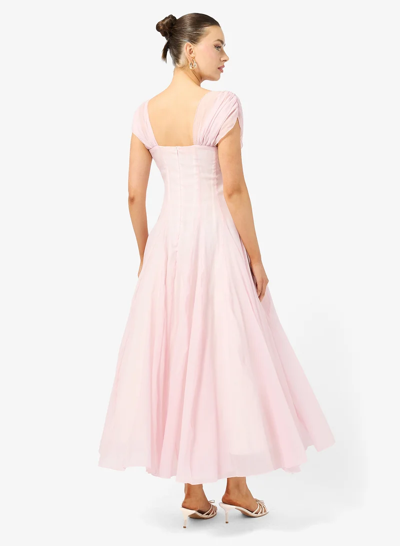 جينجر بوتيك فستان سهرة بياقة قلب وخصر كورست